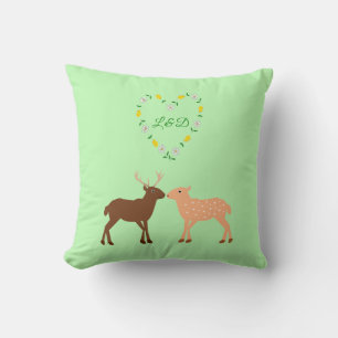 Deer Couple und Daisy Heart Custom Kissen