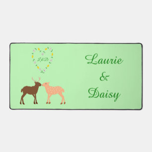 Deer Couple und Daisy Heart Custom Schreibtischunterlage