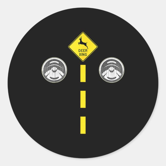 Deer Headlights With Road Markings Couples Costume Runder Aufkleber (Vorderseite)