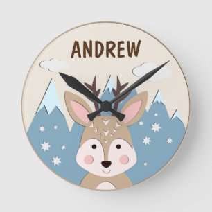 Deer In The Mountains Personalized Nursery Runde Wanduhr