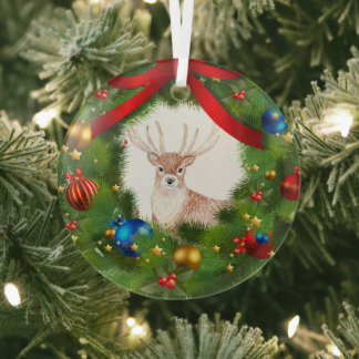 Deer looking through a Christmas Wreath Ornament Aus Glas