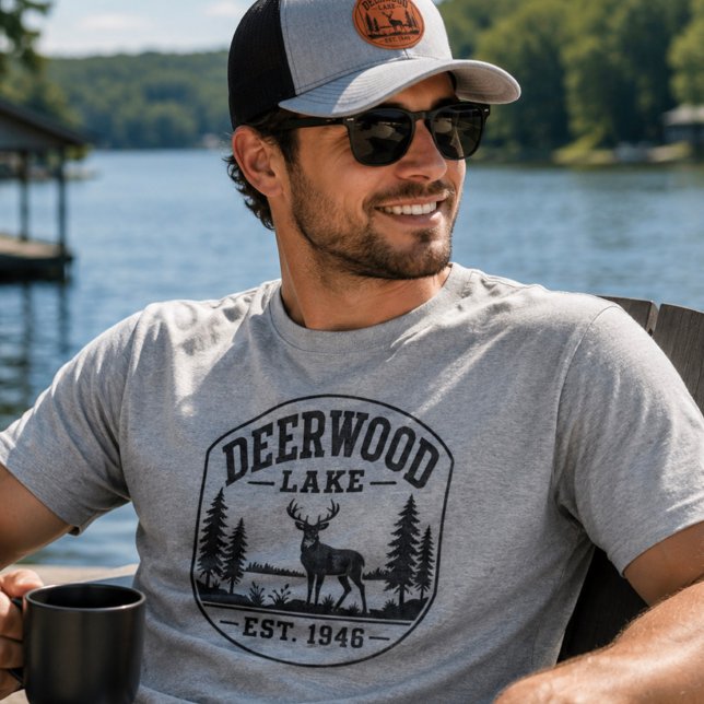 Deerwood 1946 T-Shirt (Von Creator hochgeladen)