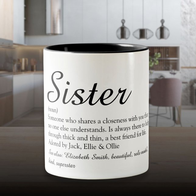 Definition von Coolem schwarzem und weißem Skript Zweifarbige Tasse (Chic Script Black and White Cool Sister Definition Two-Tone Coffee Mug)