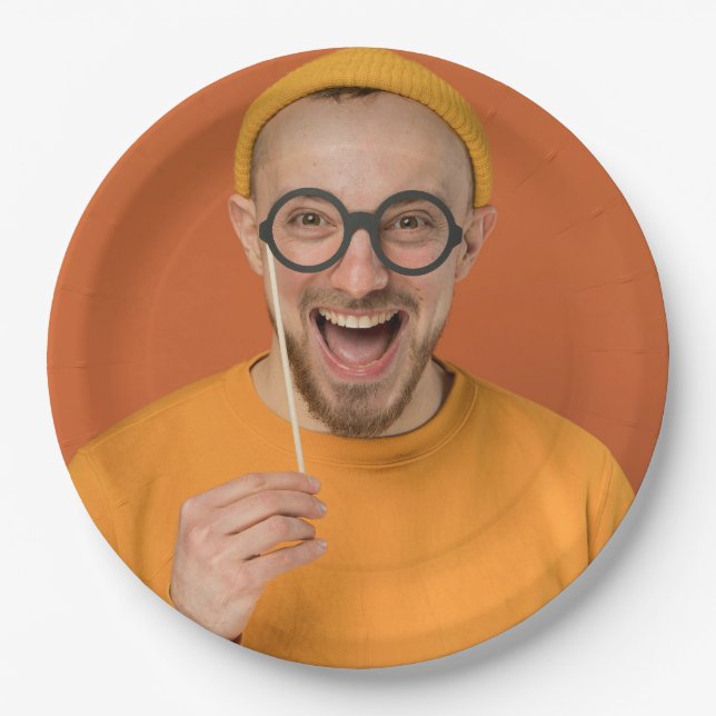 Dein lustiges Selfie-Foto hochladen Pappteller (Vorderseite)