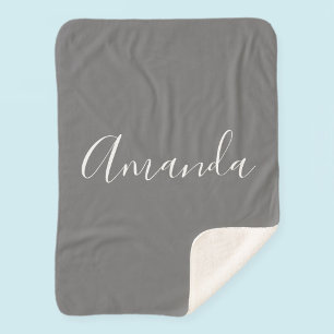 Dein Name Elegante weiße Schrift auf Grau Sherpadecke