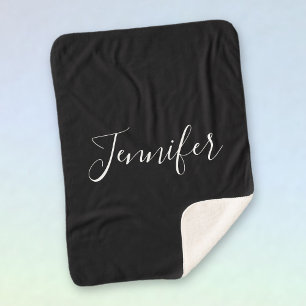 Dein Name   Elegante weiße Schrift auf Schwarz Sherpadecke