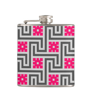 Deko griechischer Schlüssel, grau / grau und Fuchs Flachmann