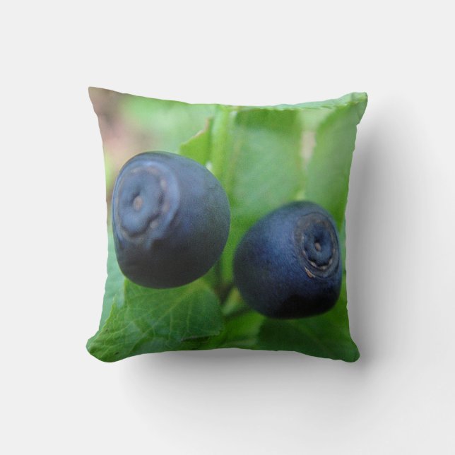 Dekokissen zwei Waldbeeren (Vorderseite)