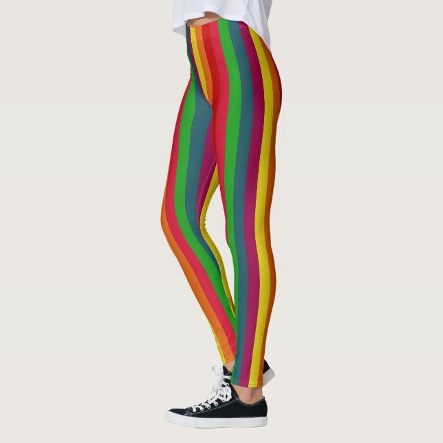 Dekoration der vertikalen Streifen auf Regenbogen Leggings (Links)