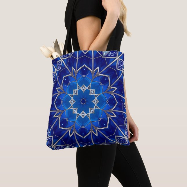 Dekorative blaue Feiertags-Tasche (Von Nahem)
