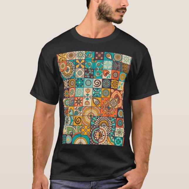 Dekorative Elemente: Vintag handGezeichnet Muster T-Shirt (Vorderseite)