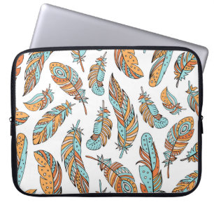 Dekorative Federn: Handgezeichnete Vintage-Kunst Laptopschutzhülle