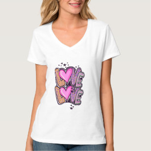 Dekoratives 'Liebe'-T-Shirt – Stylisch und herzlic T-Shirt