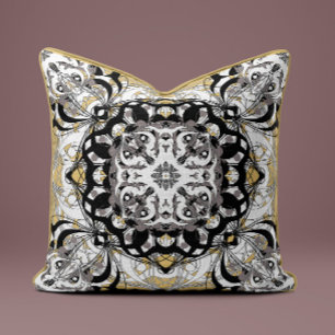 Dekoratives Mandala-Kissen in goldenem Beige Kissen