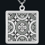 Dekoratives Renaissance Rosette Tile Design Versilberte Kette<br><div class="desc">Shakespeare hätte gerne dieses dekorative Rosette-Design aus der Renaissance in seine Zuhause eingefügt. Um ein oder kaufen zwei,  das ist die Frage! Für alle Fans von Blätter und blattgepressten Designs!</div>