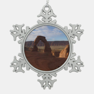 Delicate Arch II im Arches-Nationalpark Schneeflocken Zinn-Ornament