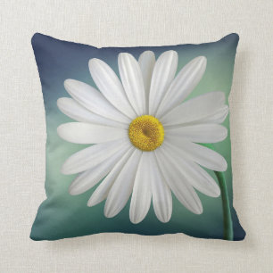 Delicate White Daisy Kissen