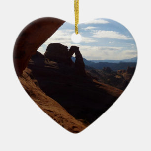 Delikate Arche through Rock Window at Arches Keramikornament