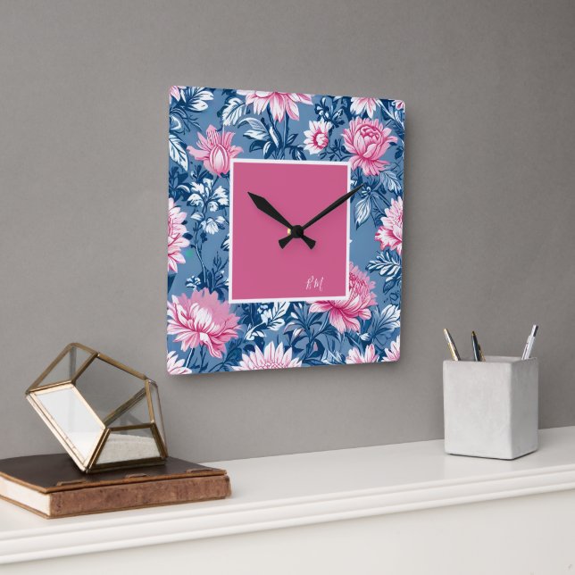 delikate blaue und rosa Vintage Blume Quadratische Wanduhr (Büro)