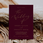 Delikate Goldkalligraphie Burgund die Hochzeit von Einladung<br><div class="desc">Diese zarte goldkalligraphische burgundische Hochzeitseinladung ist perfekt für eine moderne Hochzeit. Das romantische minimalistische Design besticht durch eine hübsche und elegante Champagner-goldgelbe Typografie auf bordeauxrotem Hintergrund mit einem klaren und schlichten Look.</div>