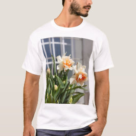 Delikate niedliche Narzissen T-Shirt