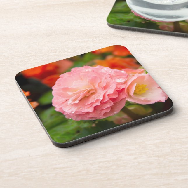 Delikate rosa Blume nach Regen Getränkeuntersetzer (Linke Seite)