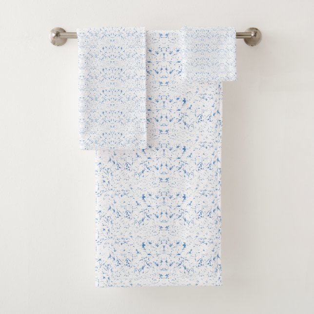 Delikates, hellblaues, gemustertes Design, das wie Badhandtuch Set (Insitu)