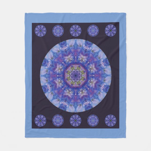 Delphinium Mandala-Fleecedecke Fleecedecke (Vorderseite)
