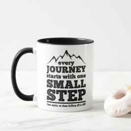 DeMotivational: Jede Reise beginnt mit einer klein Tasse