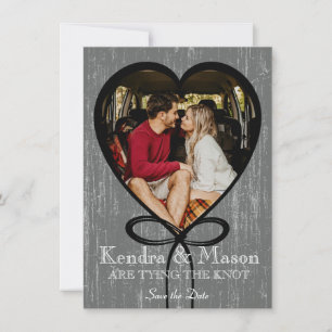 Den Knoten Save the Date binden