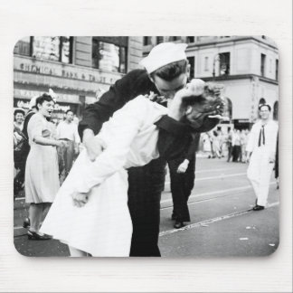 Den Krieg küssen Auf Wiedersehen Mousepad