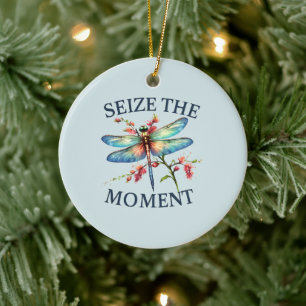 Den Moment nutzen - Künstlerische Libelle Keramik Ornament