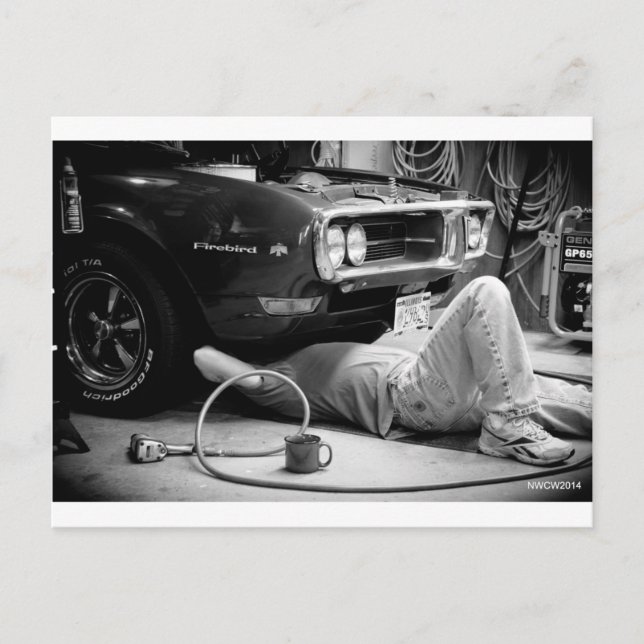 Den Muskelwagen reparieren! Postkarte (Vorderseite)