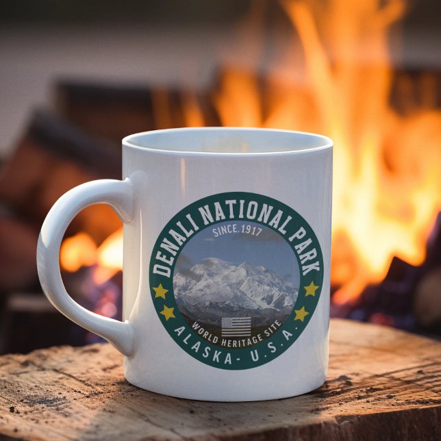 Denali National Park Alaska - Adventure awaits Kaffeetasse (Von Creator hochgeladen)