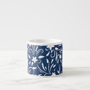 Denim Blooms: Blumenmuster Hintergrund Espressotasse