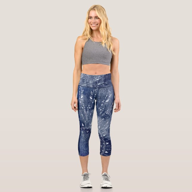 Denim Blue & White Mandala Mix Design Capri Leggings (Vorderseite)