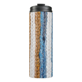 Denim Patchwork: gerecycelt Jeans Teppich. Thermosbecher