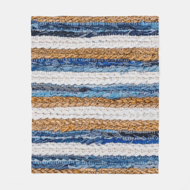 Denim-Patchwork: Teppich aus recycelten Jeans. Fleecedecke (Vorderseite)