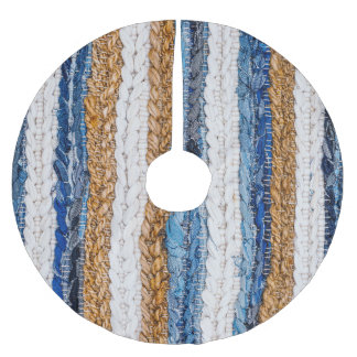 Denim-Patchwork: Teppich aus recycelten Jeans. Polyester Weihnachtsbaumdecke