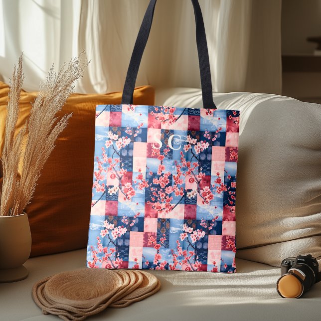 Denim- und Blumenpatchwork mit Kirschblüten  (Von Creator hochgeladen)