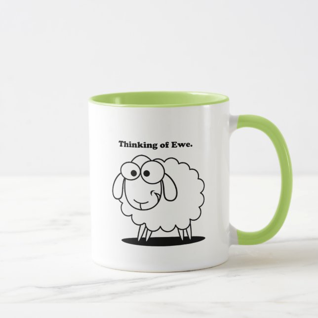 Denken an Ewe Lamb Sheep Niedlichen Cartoon Tasse (Rechts)