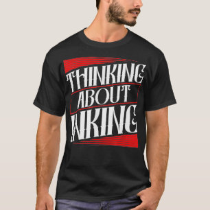 Denken an Tätowierer-Tätowiermaschine Tätowiert T-Shirt