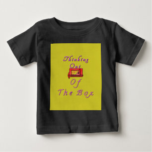 Denken außerhalb des Box-Designs Baby T-shirt