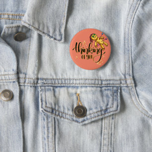 Denken Sie an Ihr Funny Halloween Voodoo Doll Button