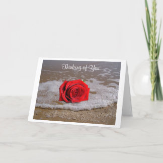 Denken Sie an Ihre Rote Rose On Beach Grußkarte Karte