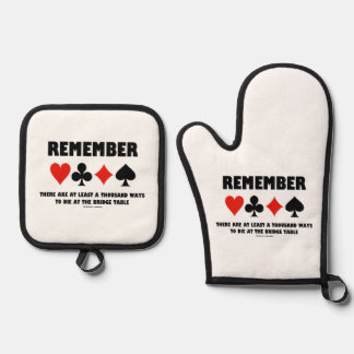 Denken Sie an mindestens tausend Die Bridge-Tische Ofenhandschuh & Topflappen-Set