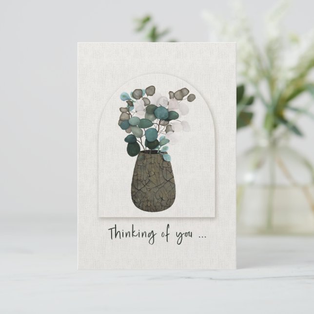 Denken Sie an Silver Dollar Eukalyptus in Vase (Stehend Vorderseite)