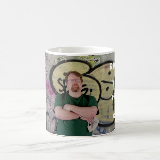 Denken Sie nicht einmal an das Berühren dieses Kaffeetasse (Mittel)