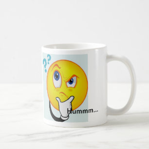 Denkende Emoticon-Tasse liest Hummm… Tasse