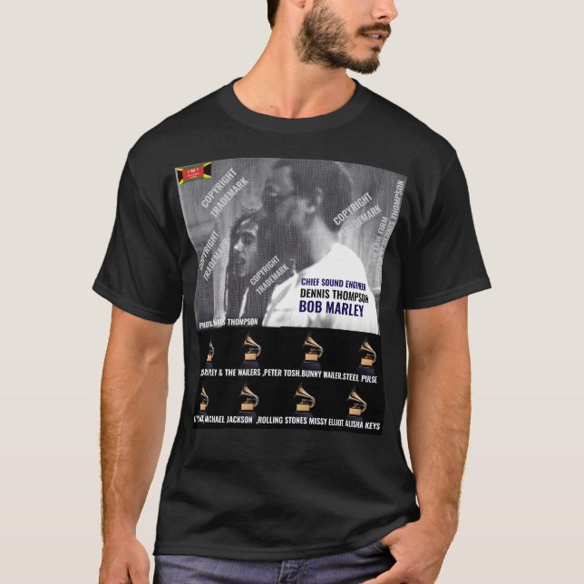 DENNIS THOMPSON. Basic Dunkles T-Shirt (Vorderseite)
